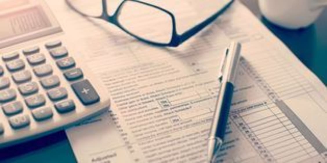 il existe des intermédiaires qui peuvent aider le chef d'entreprise à trouver des opportunités d'achat.