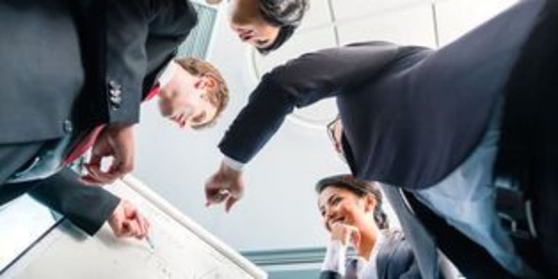 La stratégie doit s'appuyer sur les données relevées à travers l'étude de marché.