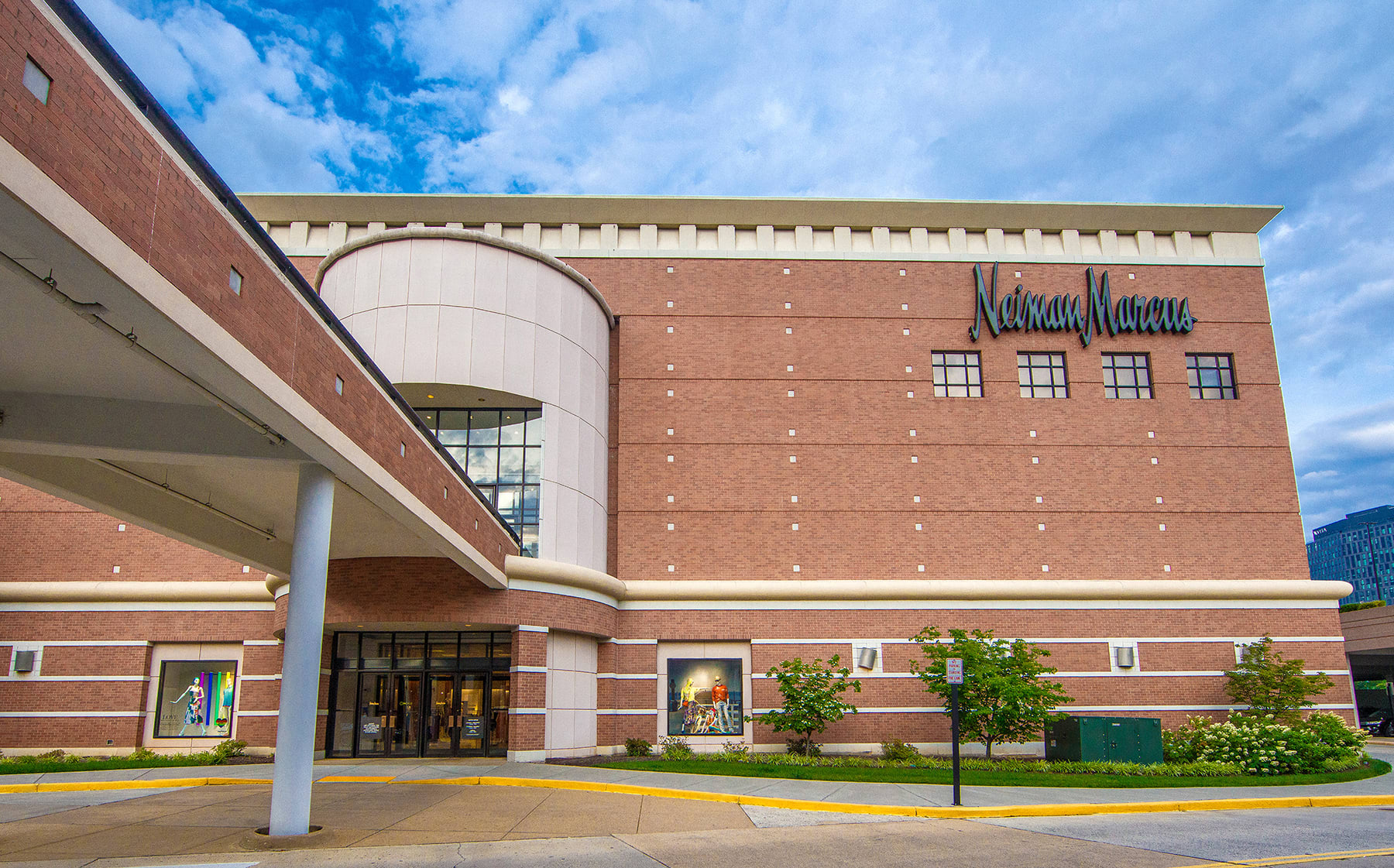 Louis Vuitton McLean Tysons Galleria Store in McLean, United States