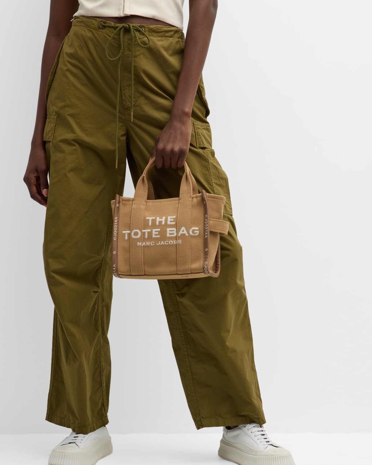 PLP Visual Nav: Marc Jacobs Tote Bags [Neutral]
