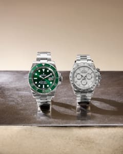 RESALE / VINTAGE WATCHES - SS ROLEX OYSTER PERPETUAL COSMOGRAPH RED DAYTONA 40MM CIRCA 2003 (SS) + SS ROLEX OYSTER PERPETUAL GMT - MASTER 41 MM CIRCA 1997 (SS / GREEN)