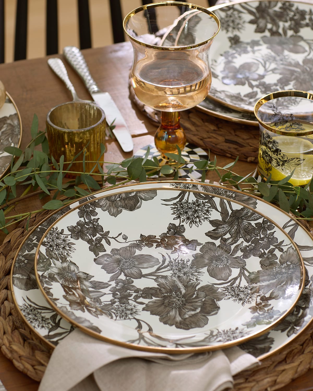 Mackenzie child plates hot sale