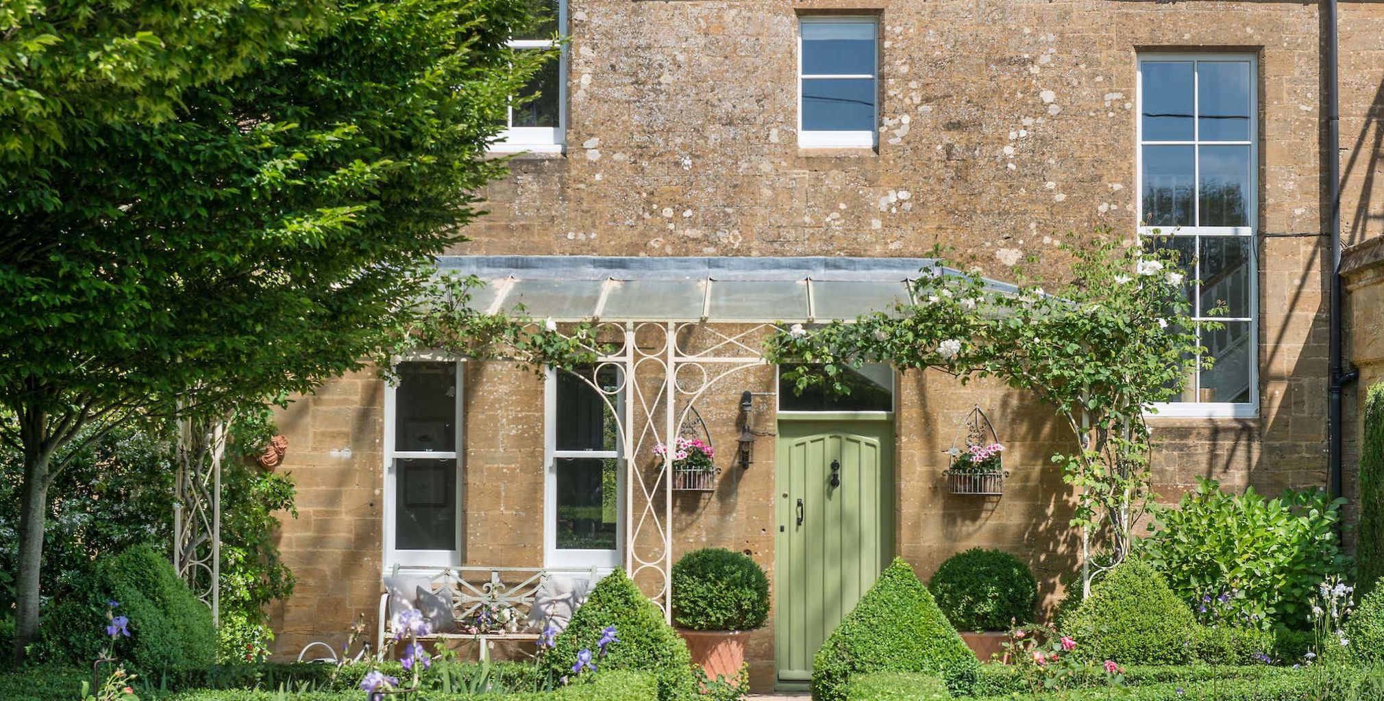house of timber sliding sash window and timber doors