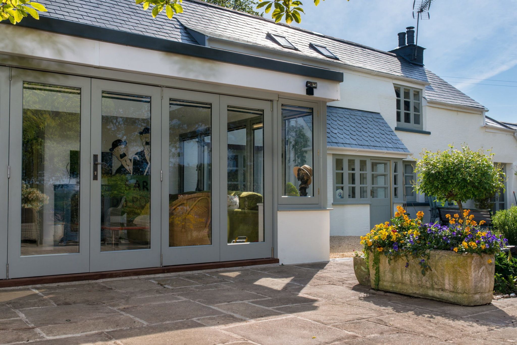 warm, earthy tones, Door And Window Colour