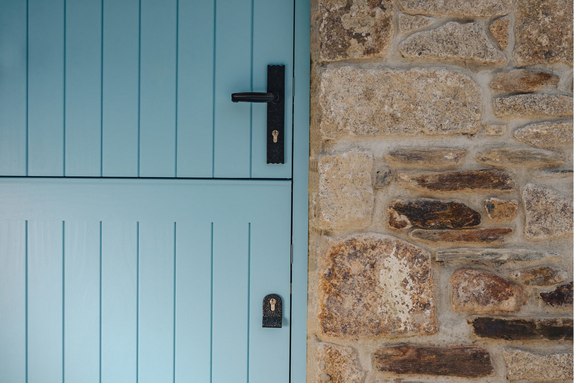 Door And Window Colour Trends For 2025 | Nathan McCarter Joinery handmade bespoke timber stable door