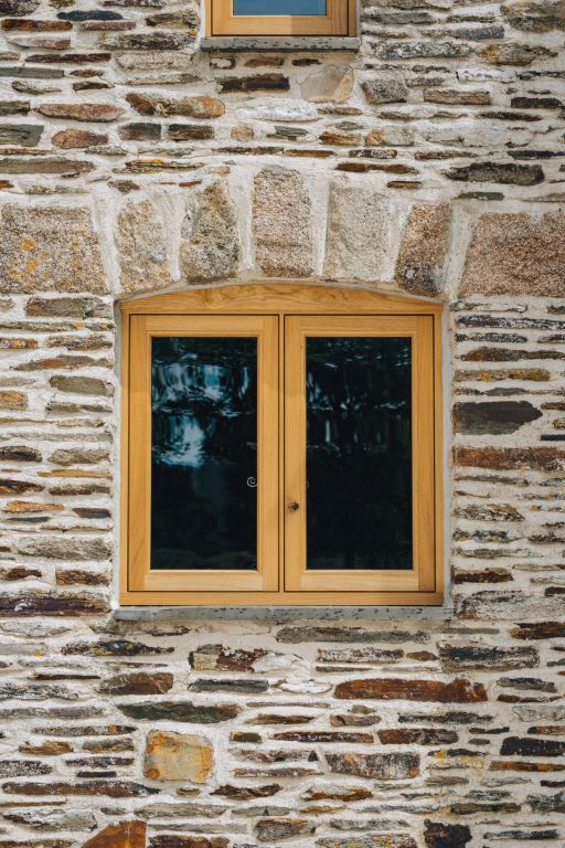 natural wood finishes, Door And Window Colour