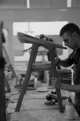 Eine stille Ikone: Ein Gespräch mit dem Designer des Stuhls Rhomb