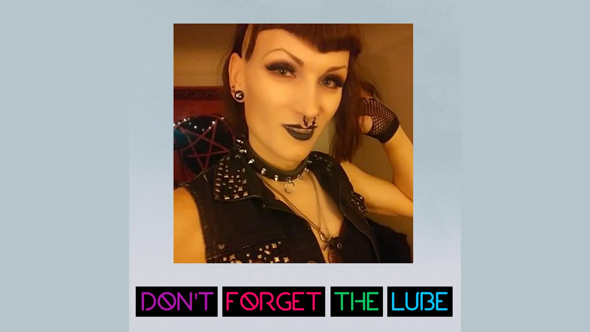 Tingly Butts with Special Guest Lilly Demona