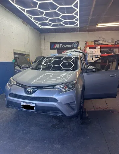 Windshield Protection and Front-End PPF