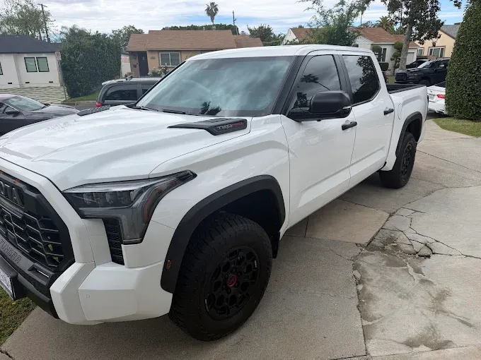 Windshield Protection and Windows Tinting
