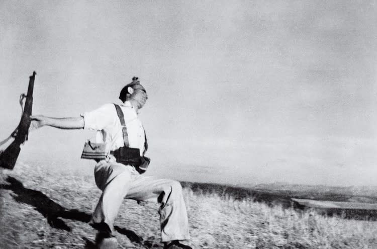 "Muerte de un miliciano" de Robert Capa. Fuente: infobae.com
