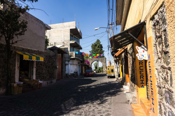 a street in xochimilco