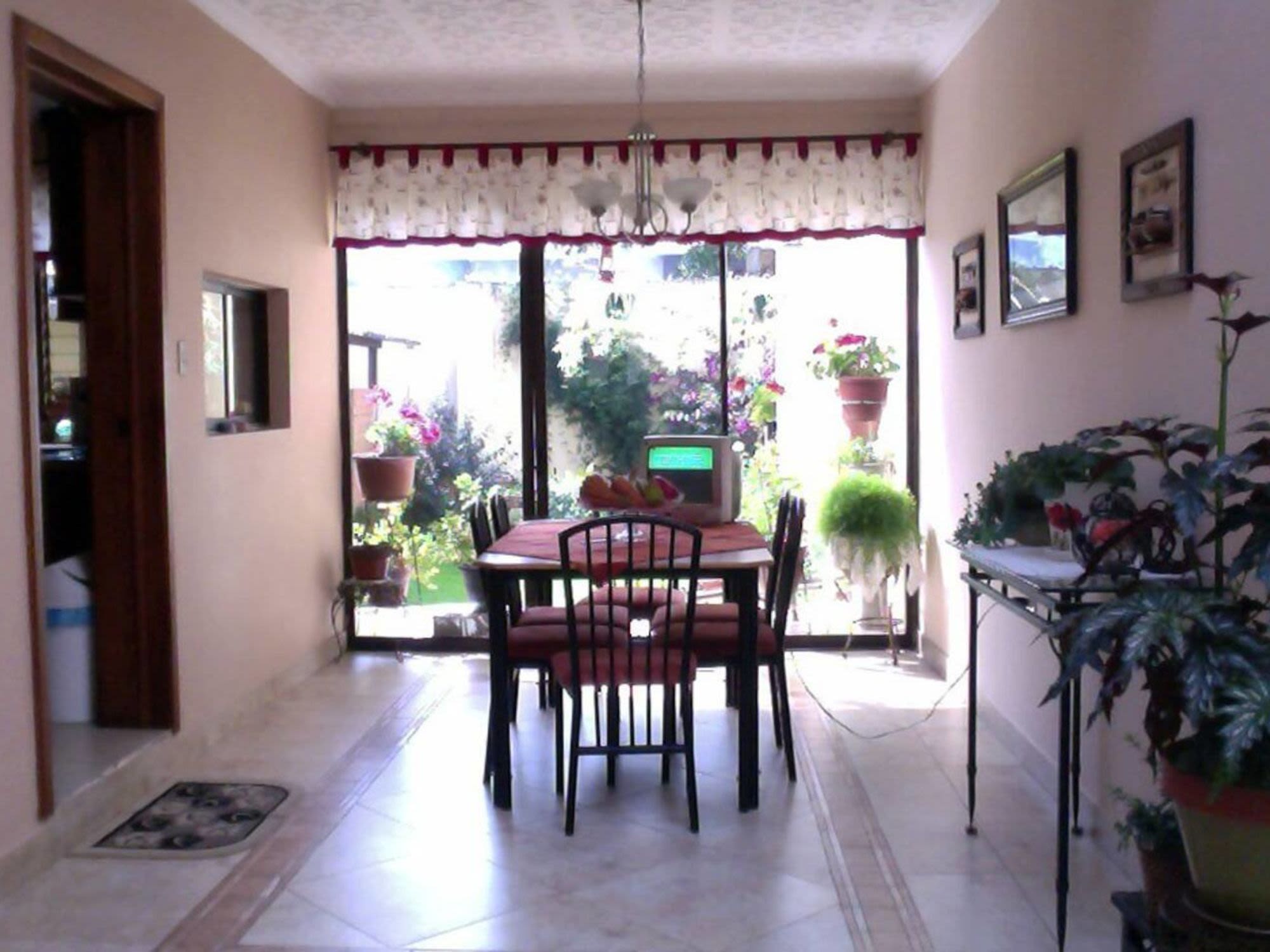 Rental accommodation in Large private room in a nice house in Cuenca Rental accommodation in Large private room in a nice house in Cuenca