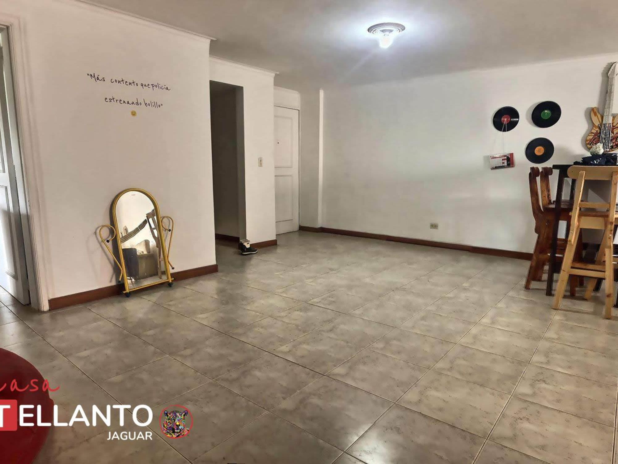 Rental accommodation in Room in Poblado - Shared Apartment with Fast WiFi Rental accommodation in Room in Poblado - Shared Apartment with Fast WiFi