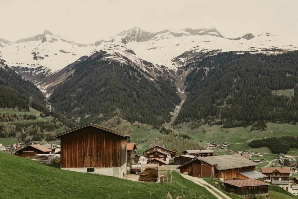 Mompé-Medel Camp