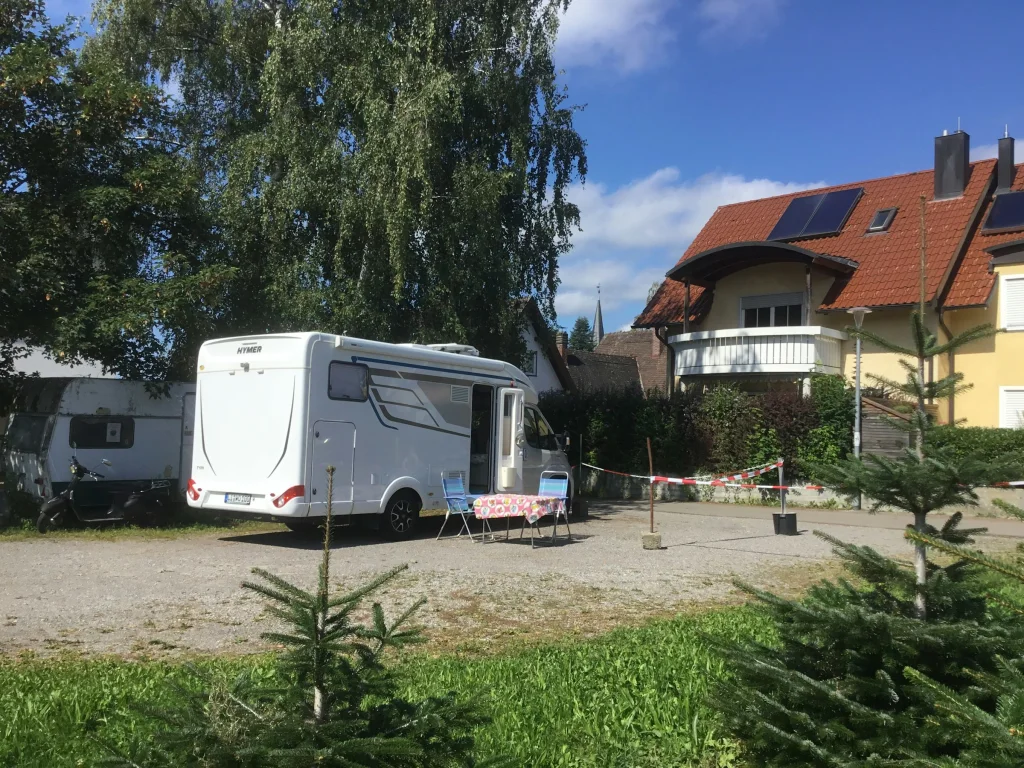 Stellplatz Reutin Christbaumanlage