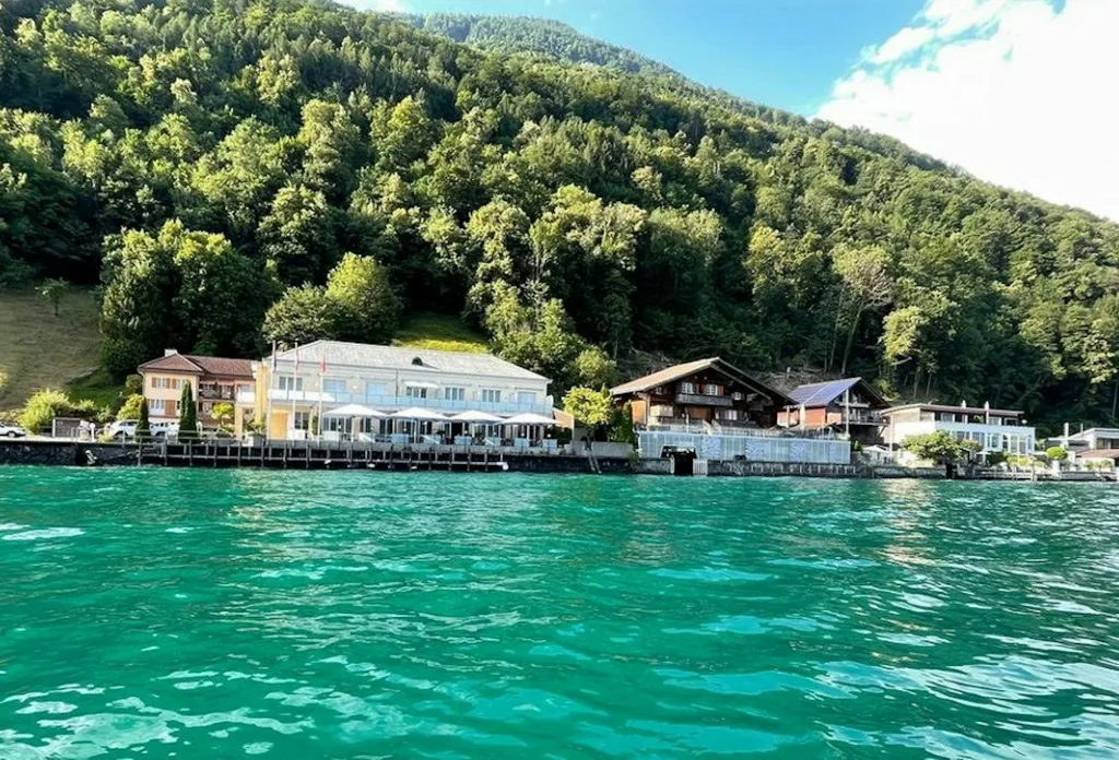 Blick auf See/Berge, direkt am See