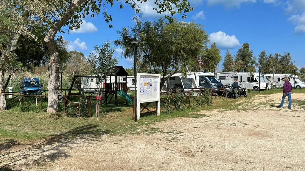 PARKING ZOE VIESTE PUGLIA ITALY