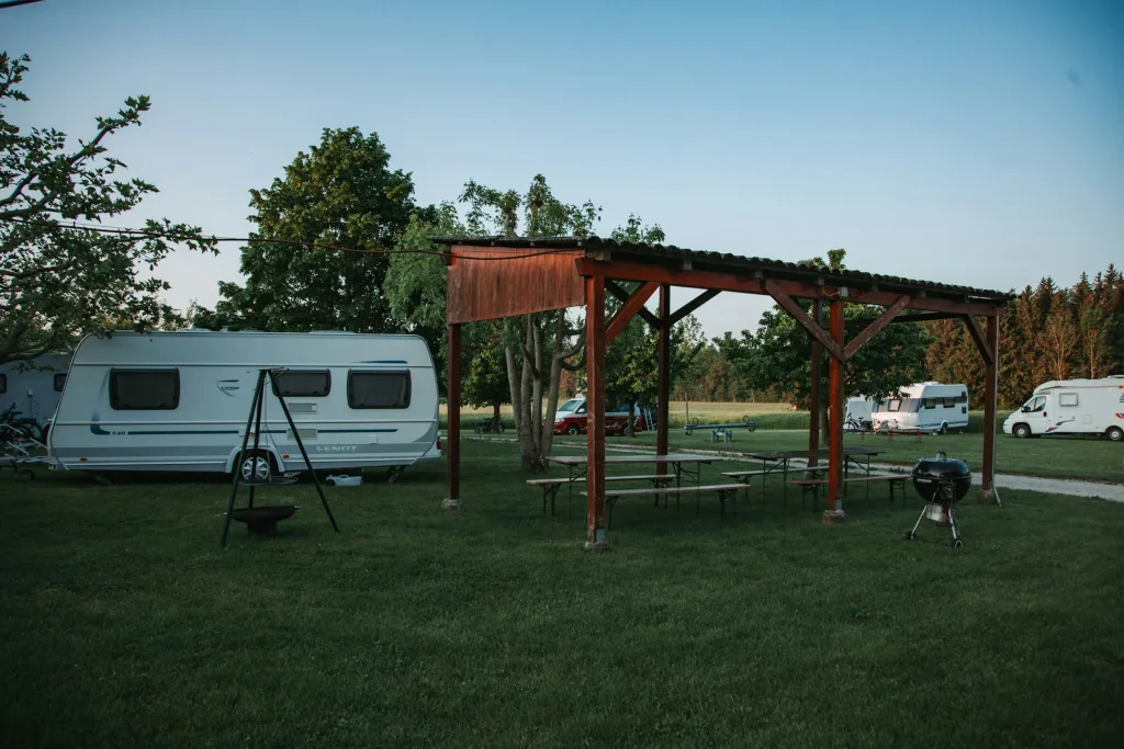 Natur-Camping "Ferme Bois du Fey"