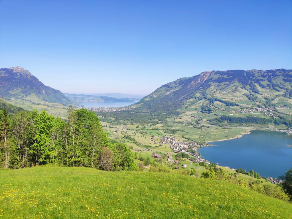 Campen hoch über dem Lauerzersee