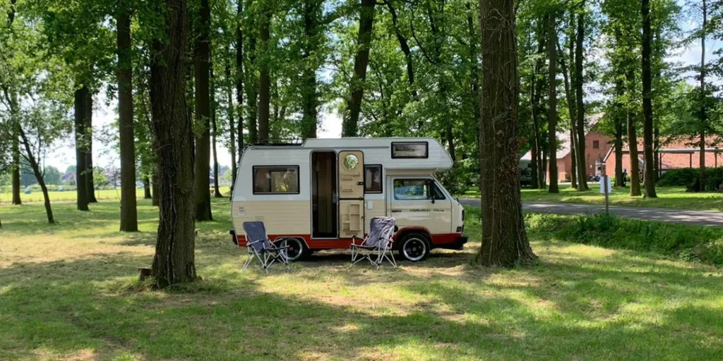 Stellplatz im Eichen Wald