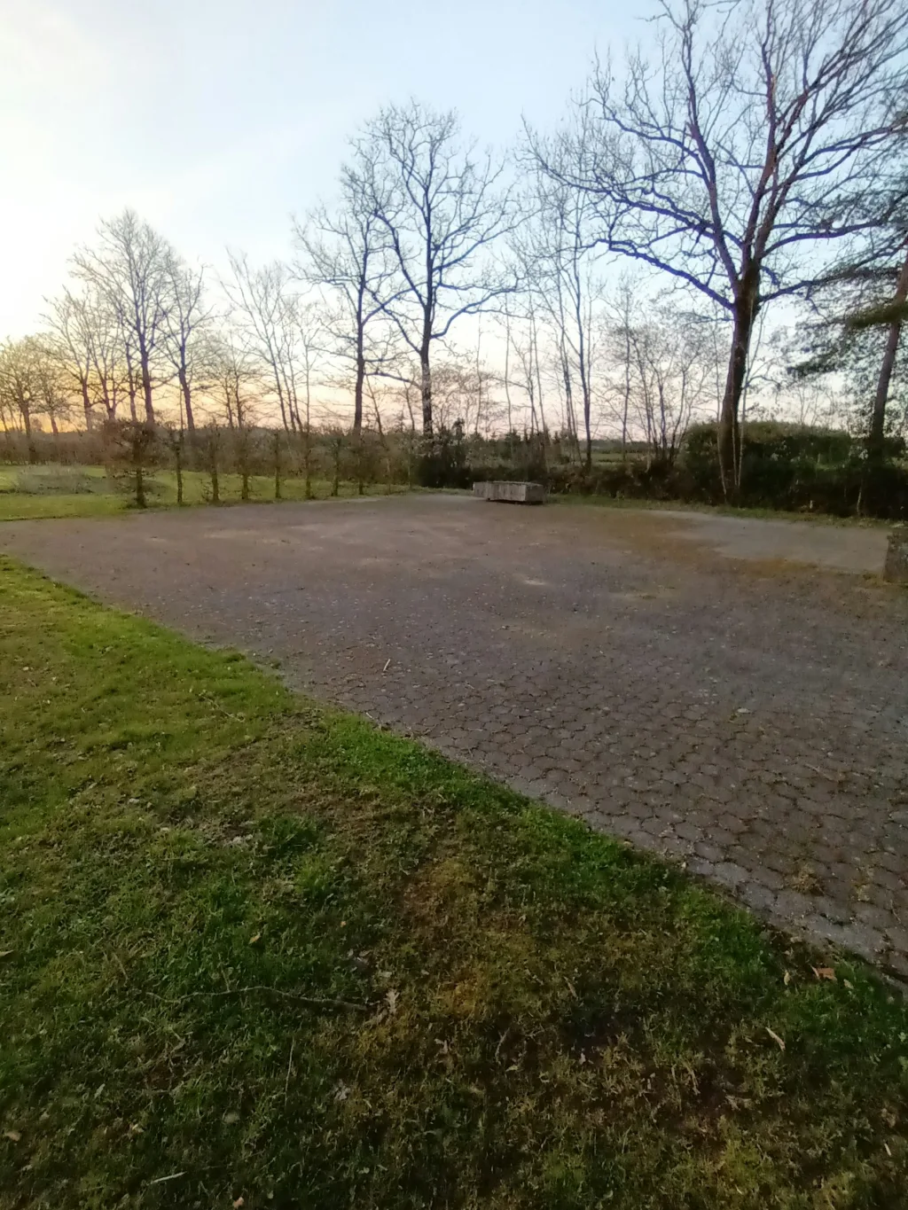 2 -3 Stellplätze mit Zeltwiese