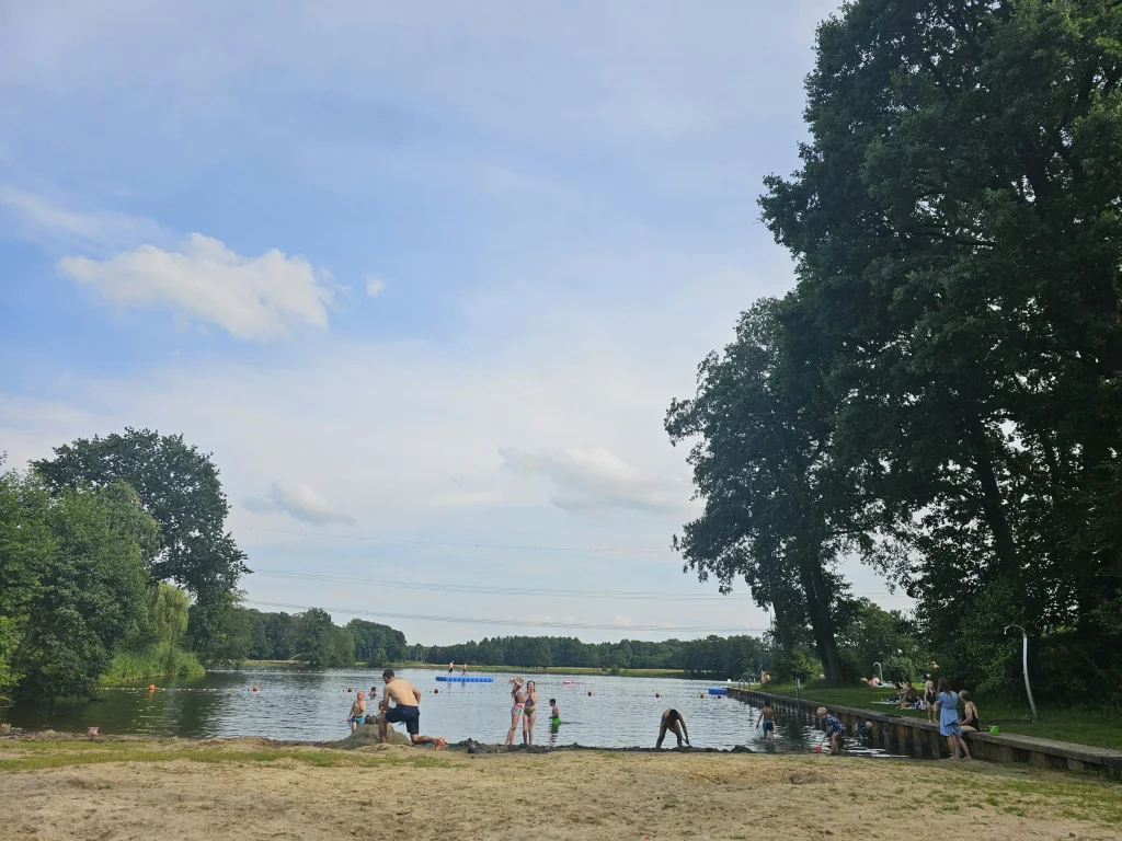 Ruhige Camper Wiese Nähe HH