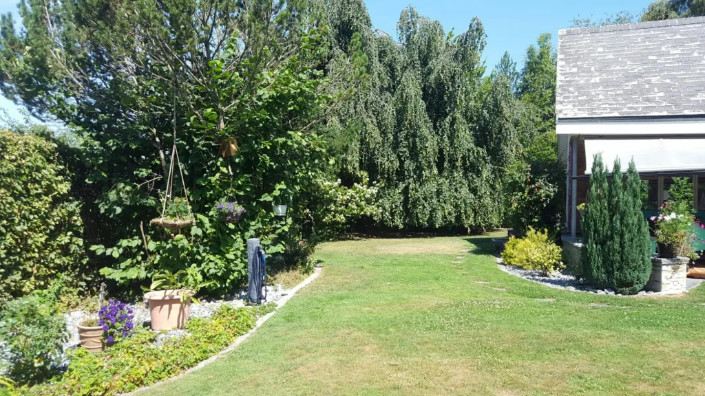 Blätterwaldbett Villa Hühnerbunt