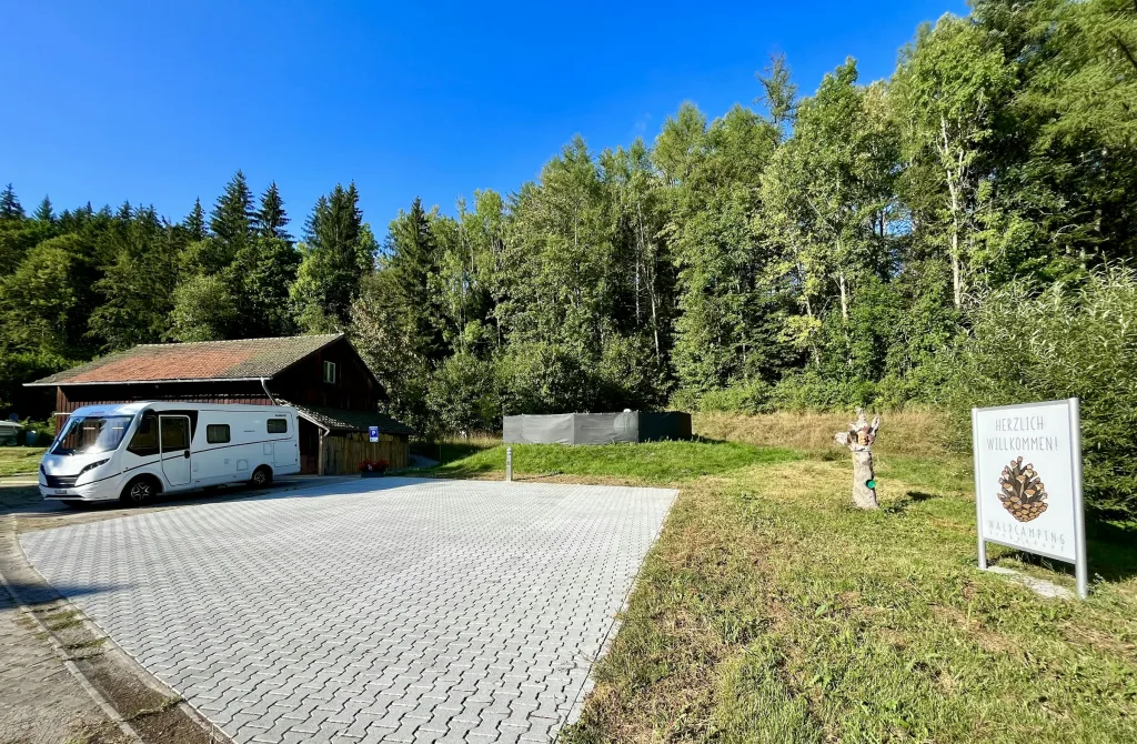 Kurzzeit-Stellplatz auf WALDCAMPING