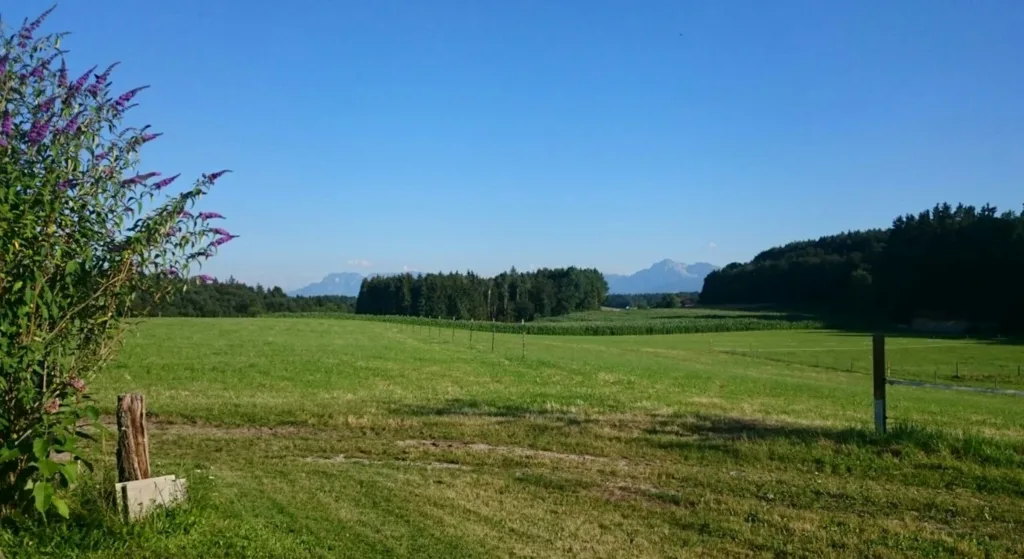 Abgeleg. Stellplatzt mit Bergblick
