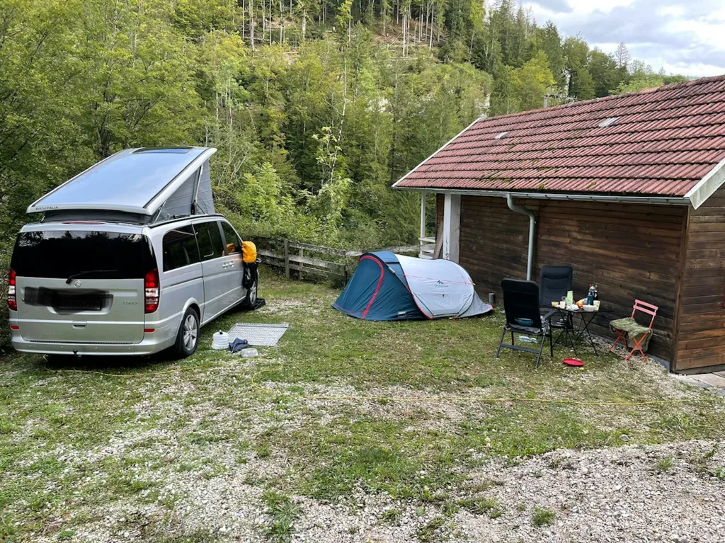 Camp "de luxe" im Goumois (F)