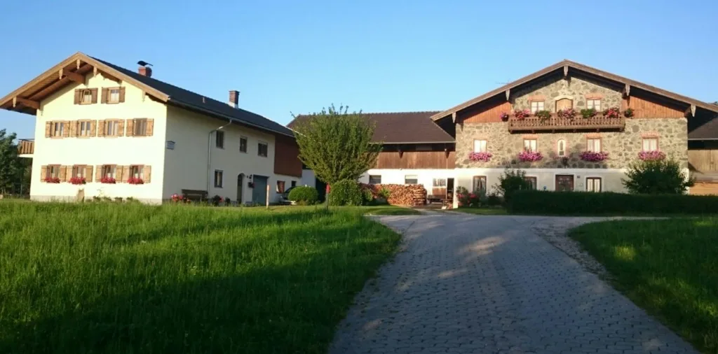 Abgeleg. Stellplatzt mit Bergblick
