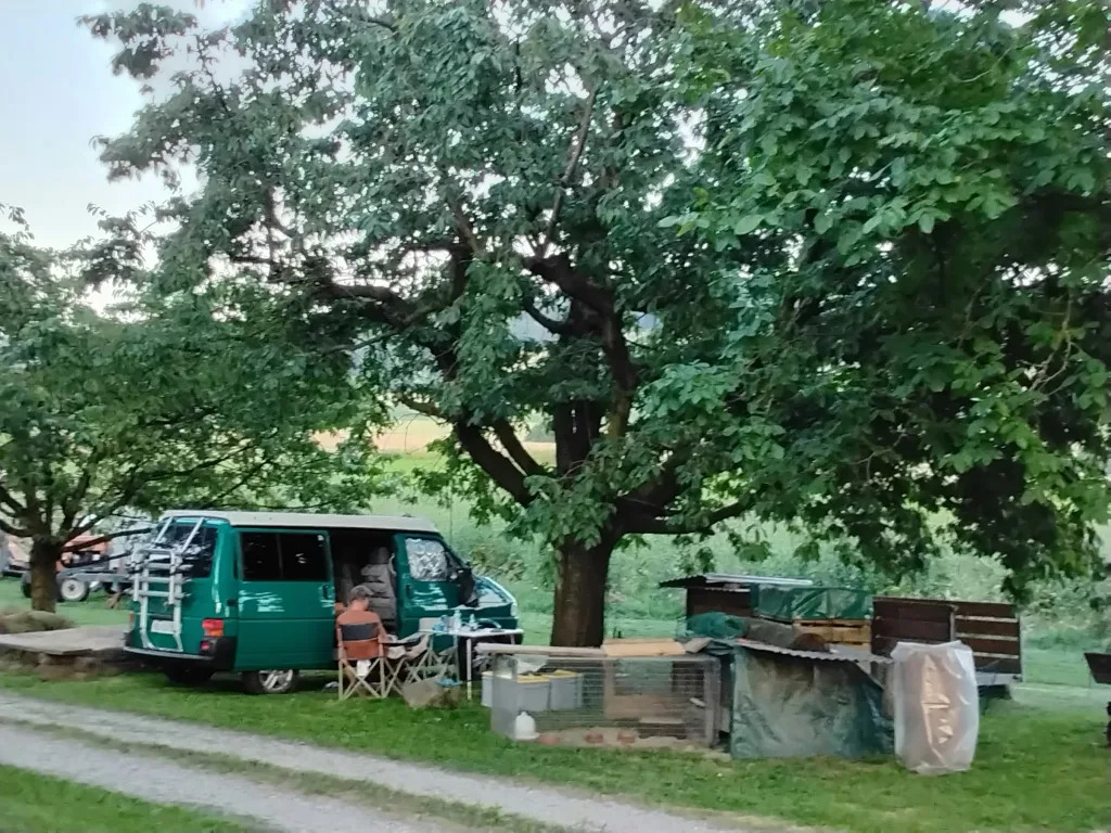 Idyllisches Camping auf dem Biohof