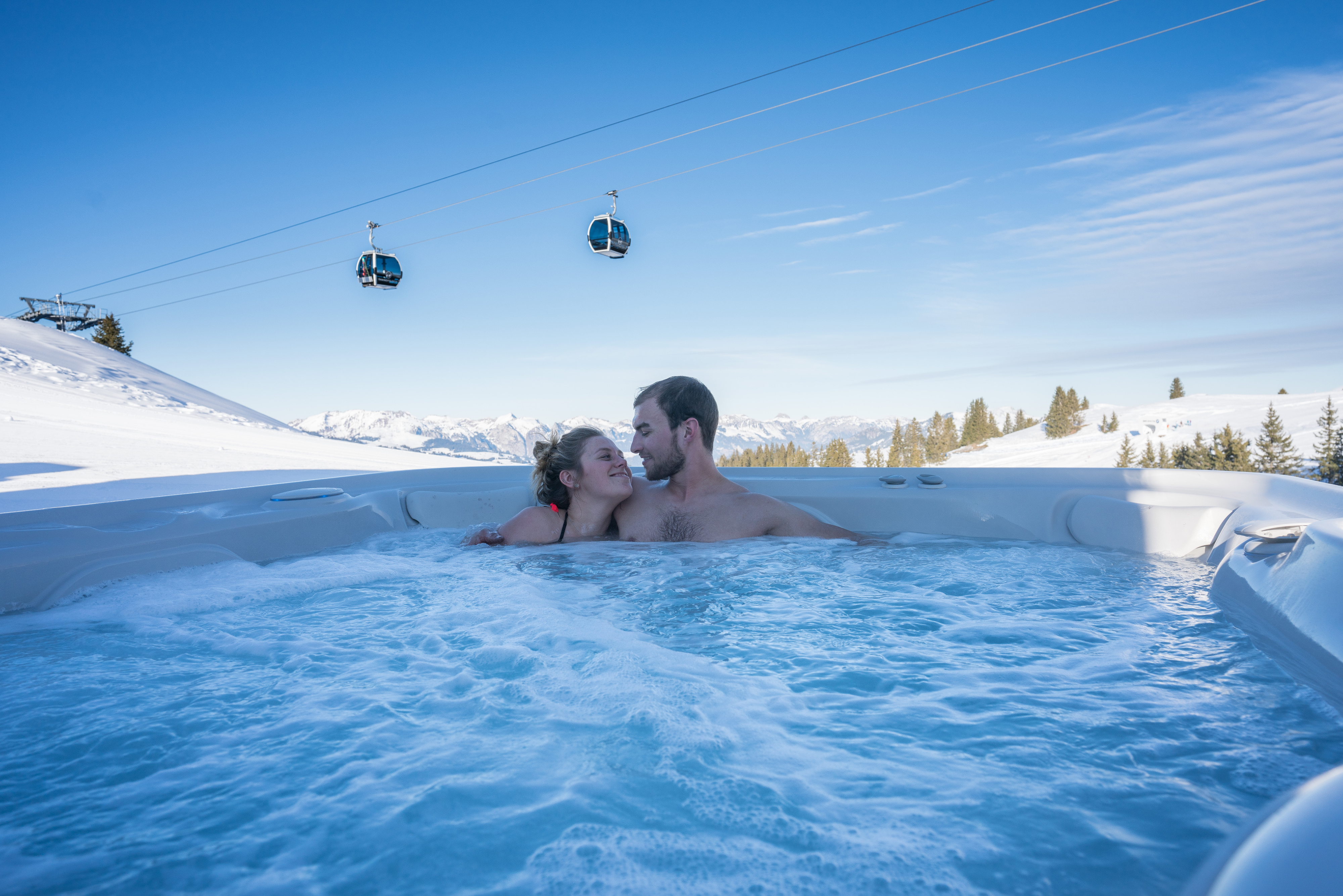 TinyLodge – das Iglu-Erlebnis im warmen Hüttli photo 3