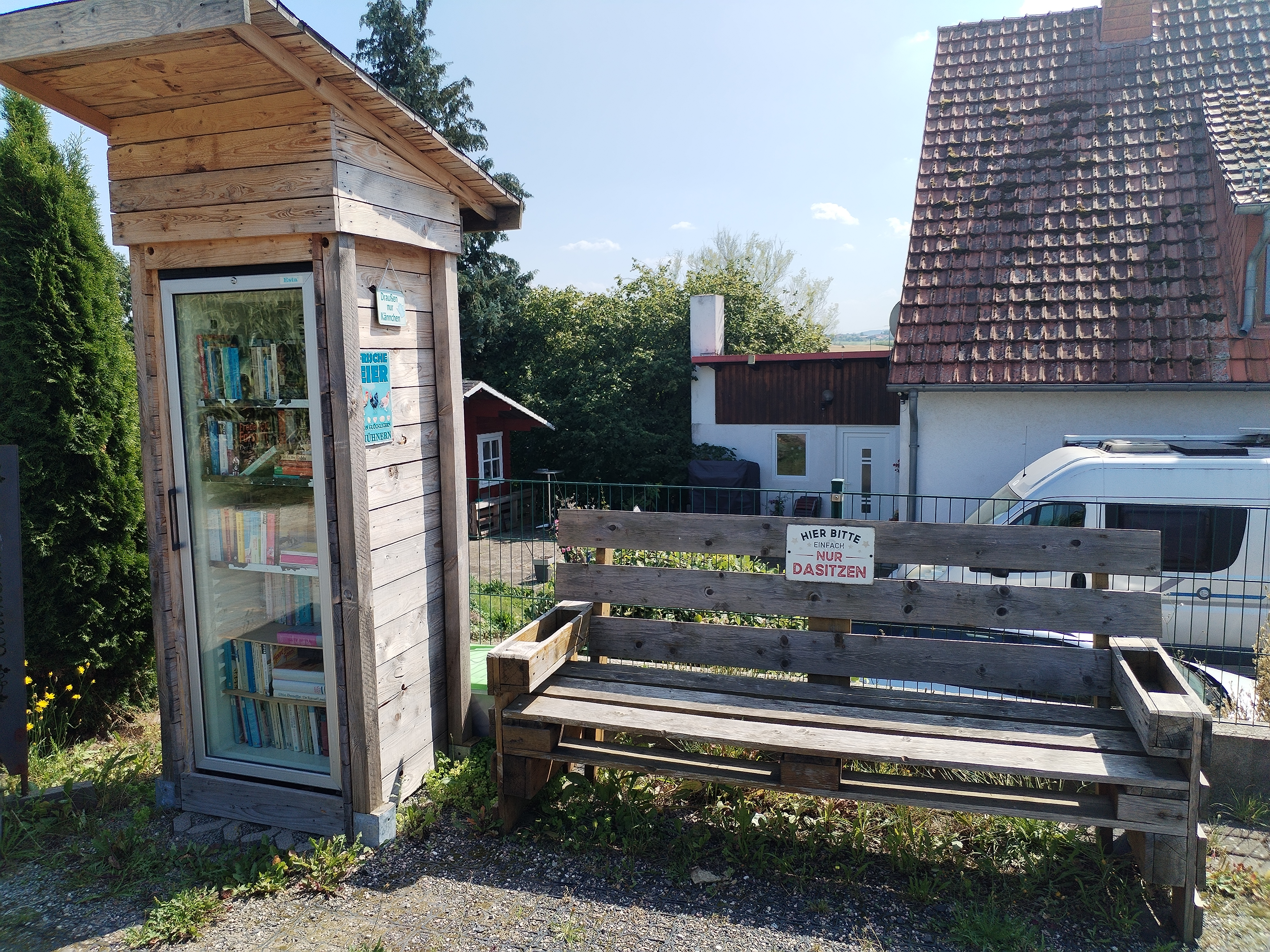 Wiese an ehemaligem kleinen Bauernof photo 5