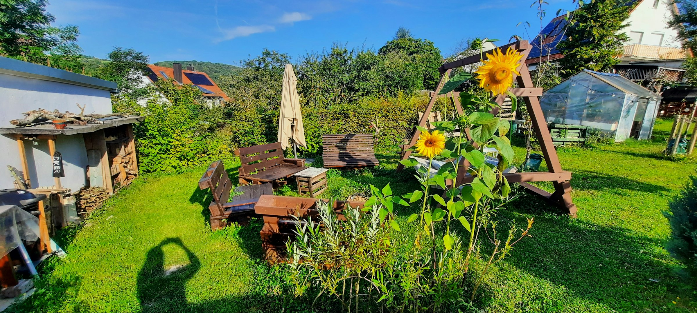 Zelten in der Natur, stadtnah photo 3
