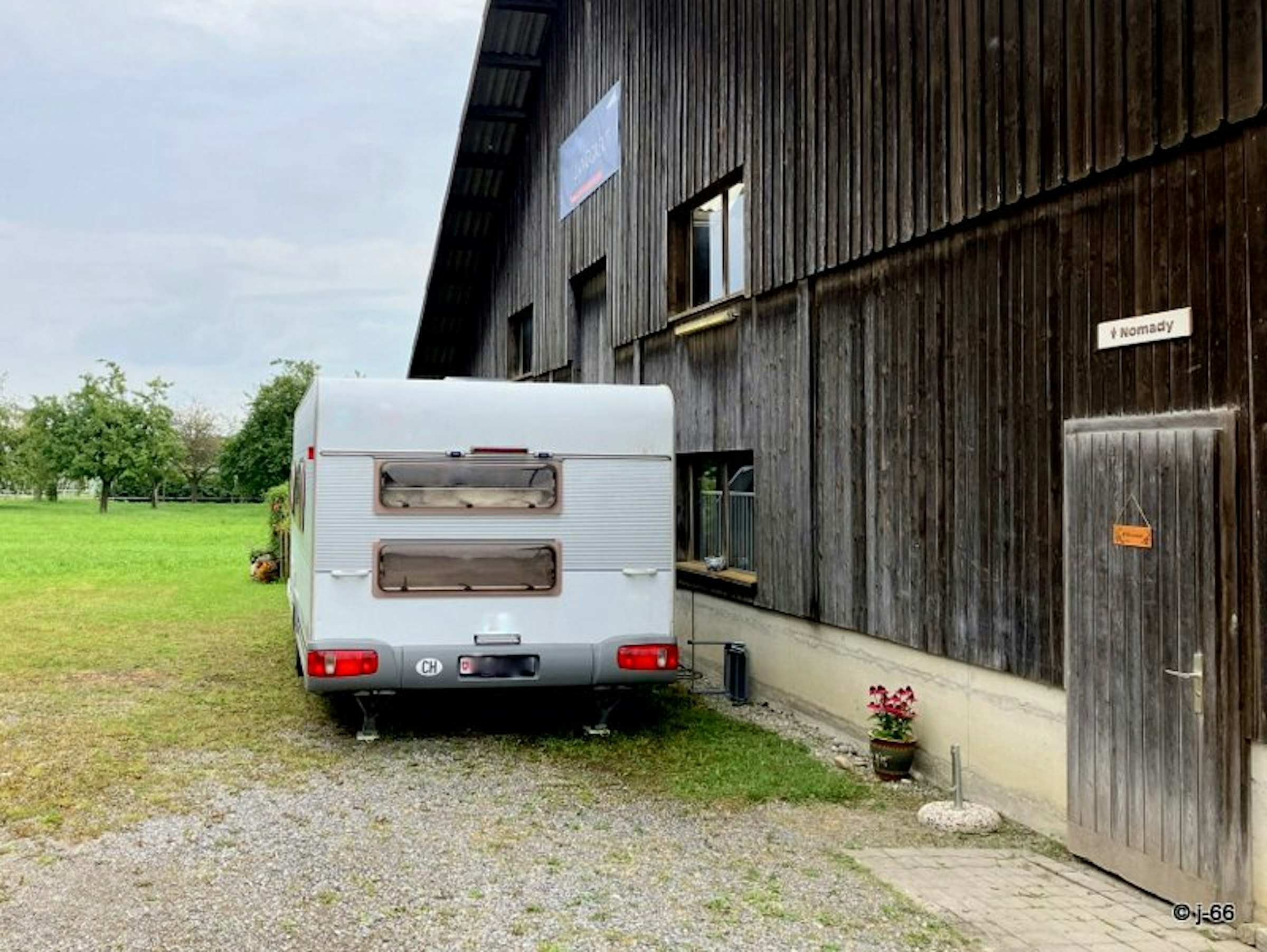 Campen in Mostindien photo 2