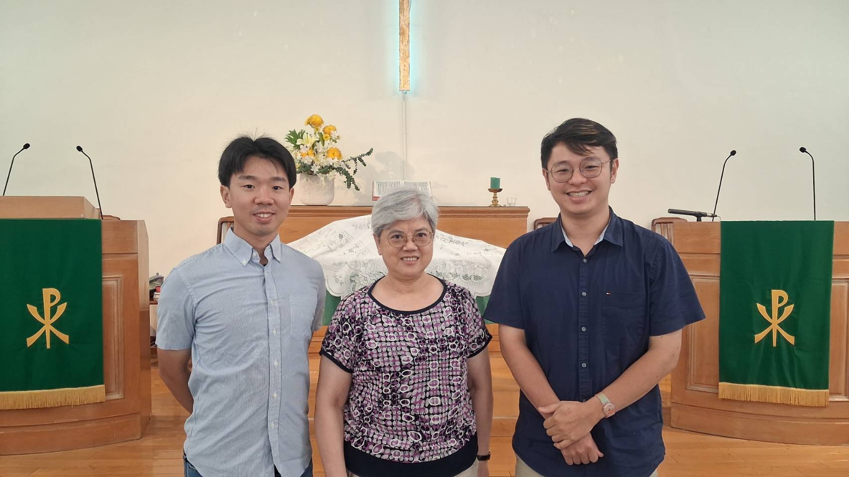 楊肇悅師母與訪問者的訪談合照