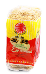 Quick cooking noodles with egg 