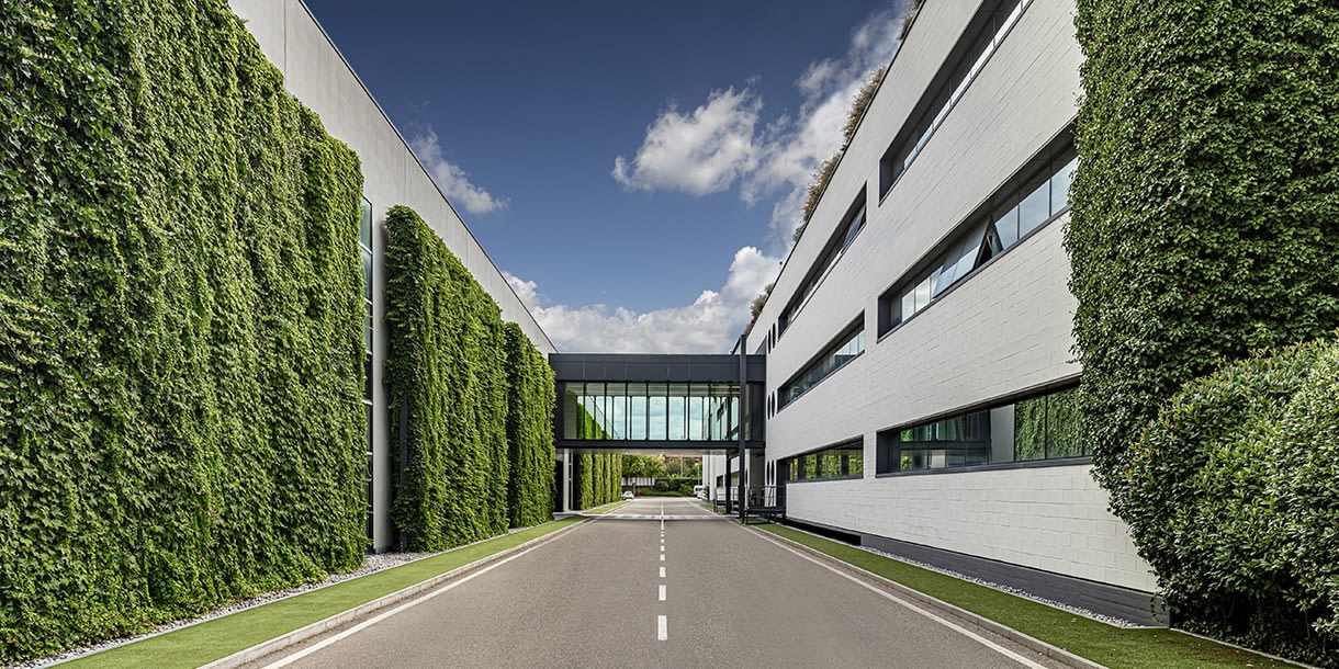 Florim er stolt av å være en sertifisert B Corp-bedrift, og de tar sitt ansvar overfor miljøet og samfunnet alvorlig.