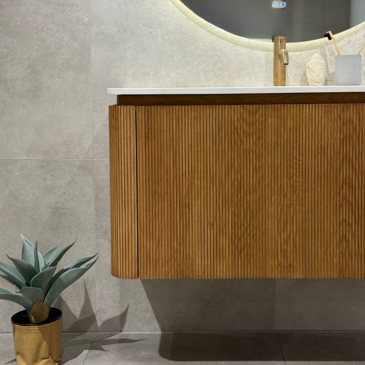 Baderomstrend med riller - Alma baderomsinnredning