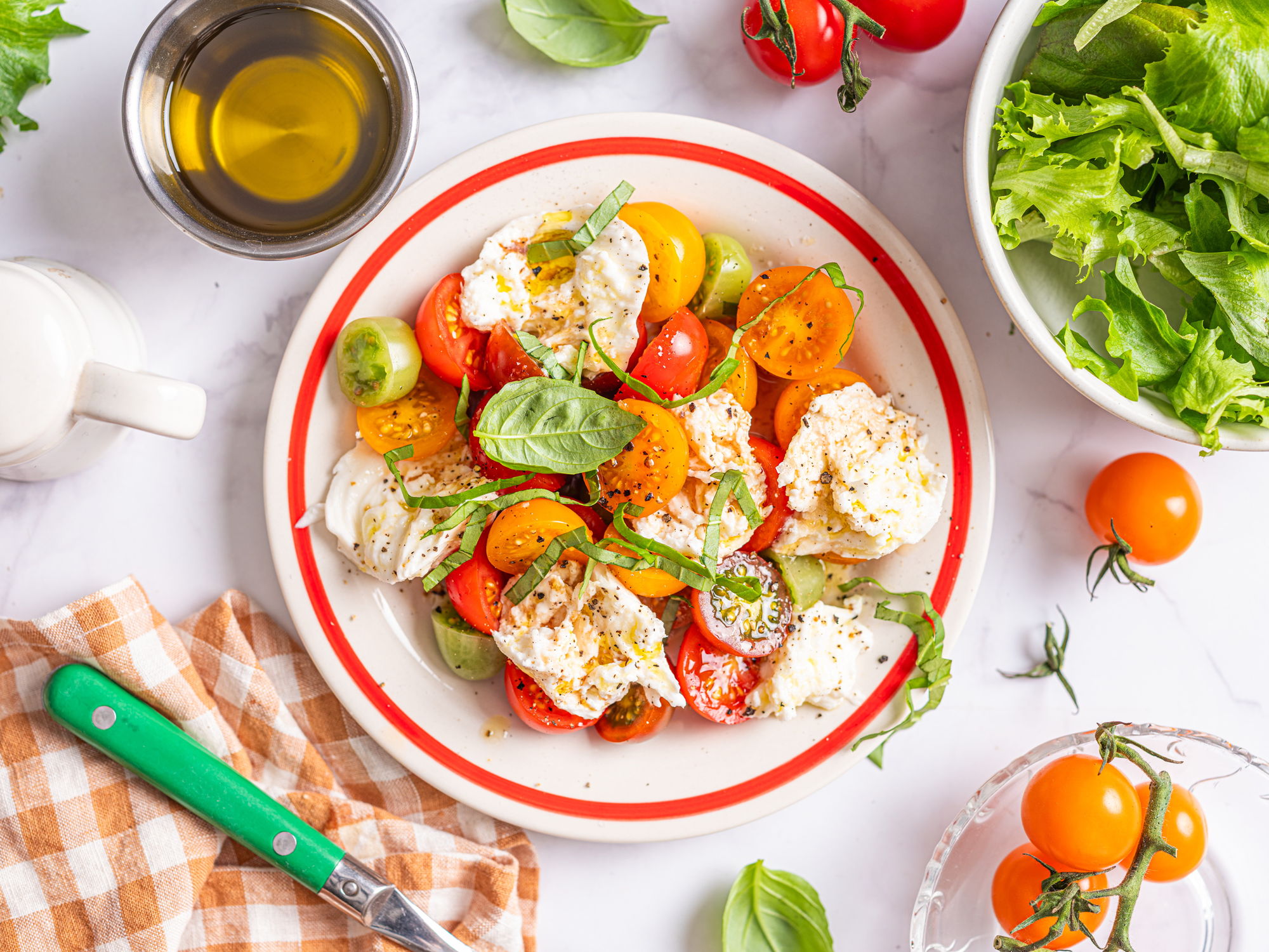 Tomat- og mozzarellasalat