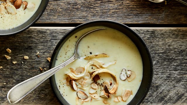 Pastinakk- og ingefærsuppe
