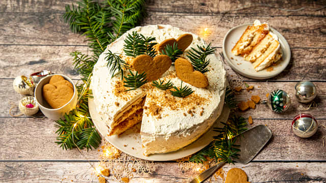 Tips! Plommekompotten kan også brukes som en ingrediens til [bløtkake à la tilslørte bondepiker](recipe:0bab0157-48a7-4023-92ff-bb1297dc0341).