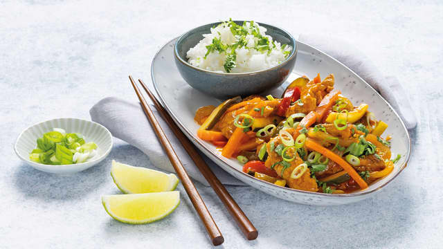 Sursøt gryte med strimlet svinebiff