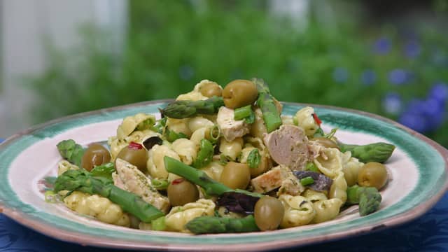 Pastasalat med kylling