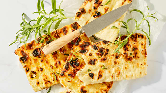 Grillet urtebrød