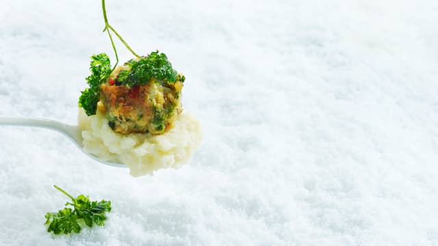 Falaffel med blomkålmos og fritert persille