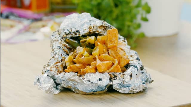 Grillet laksebowl med hvitløksmarinade