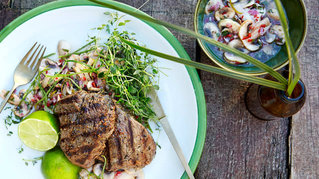 Saftig biff og escabeche med sjampinjonger